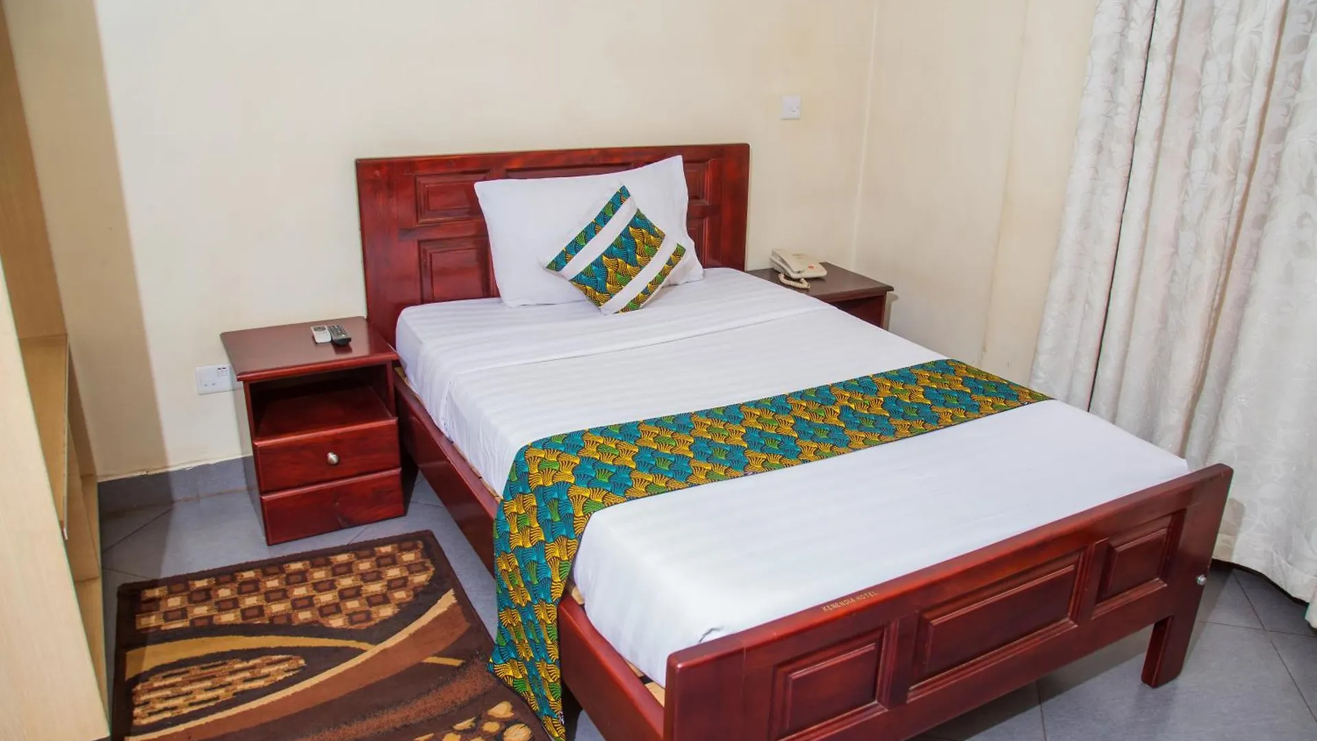 Kenendia Hotel Kampala